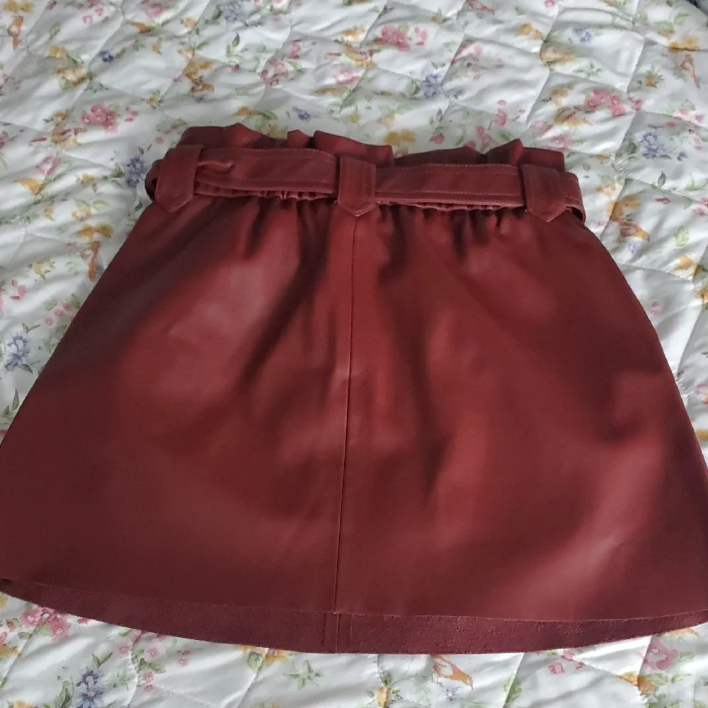 Zara Elegant Burgundy Women's Skirt M - Picture 4 of 6